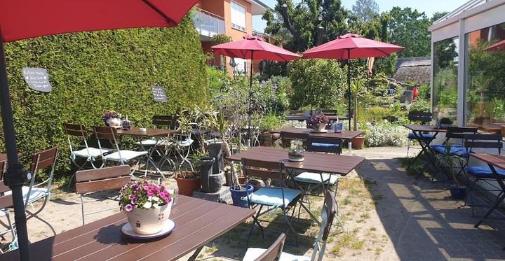 Vicky's Gartencafé